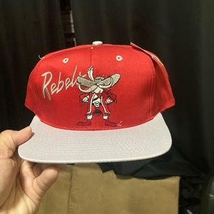 Vintage UNLV Rebels SnapBack hat nwt